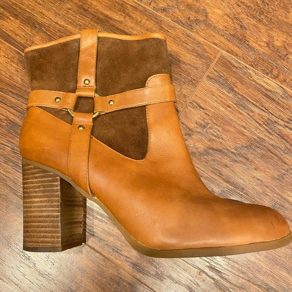 Ralph Lauren booties - Picture 2 of 9